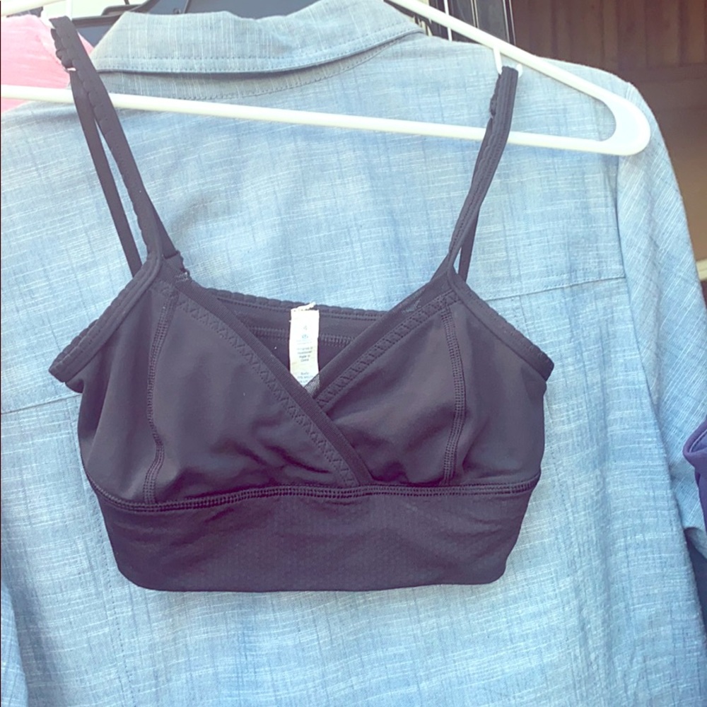 Lululemon sports bra